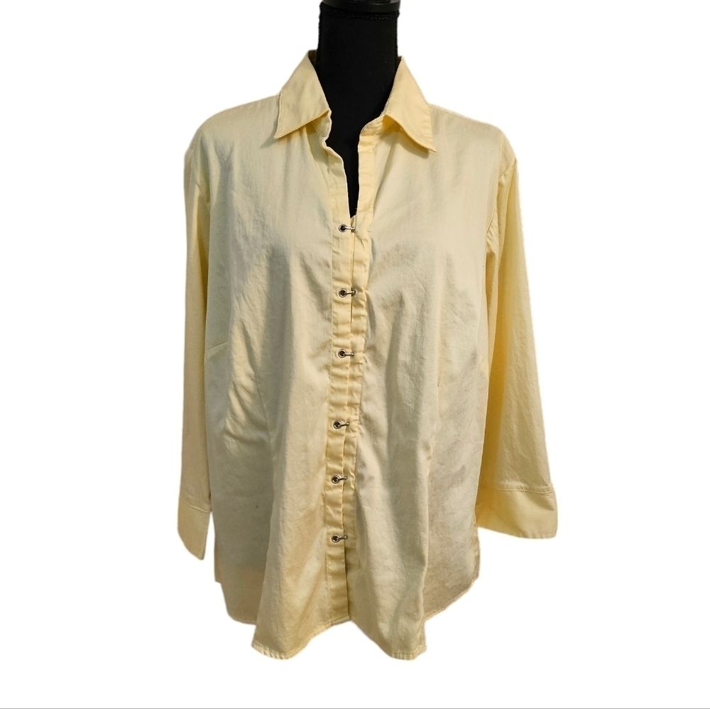 Dressbarn Princess Cut Lemon Yellow Button Up Top 97% Cotton 3% Spandex Sz 18/20